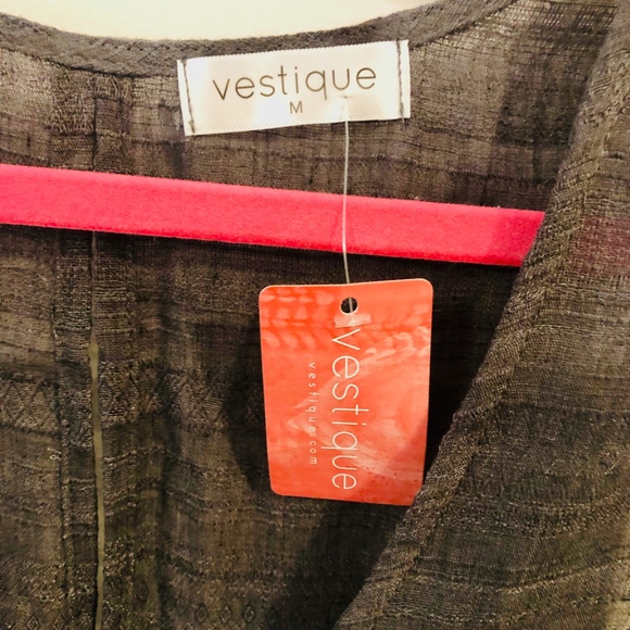 "Spontaneous Vacay" Tank - Picture 3 of 3